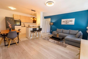 Sunny & Luxury Apartment Near City Center
